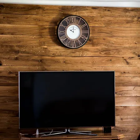 Marmurowa Winnica Apartment *